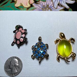 Vintage Turtle brooches